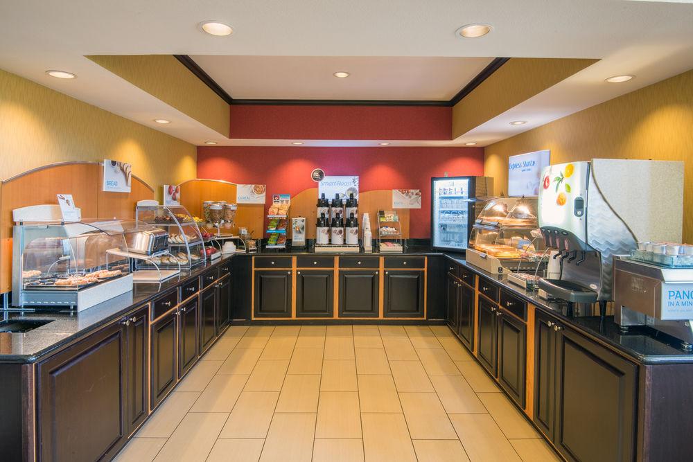 Holiday Inn Express Hotel & Suites Wauseon By Ihg Extérieur photo