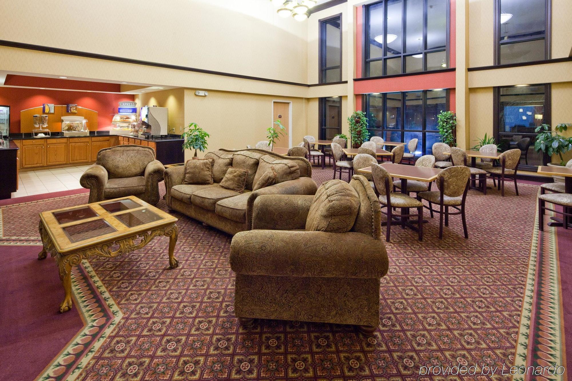 Holiday Inn Express Hotel & Suites Wauseon By Ihg Extérieur photo
