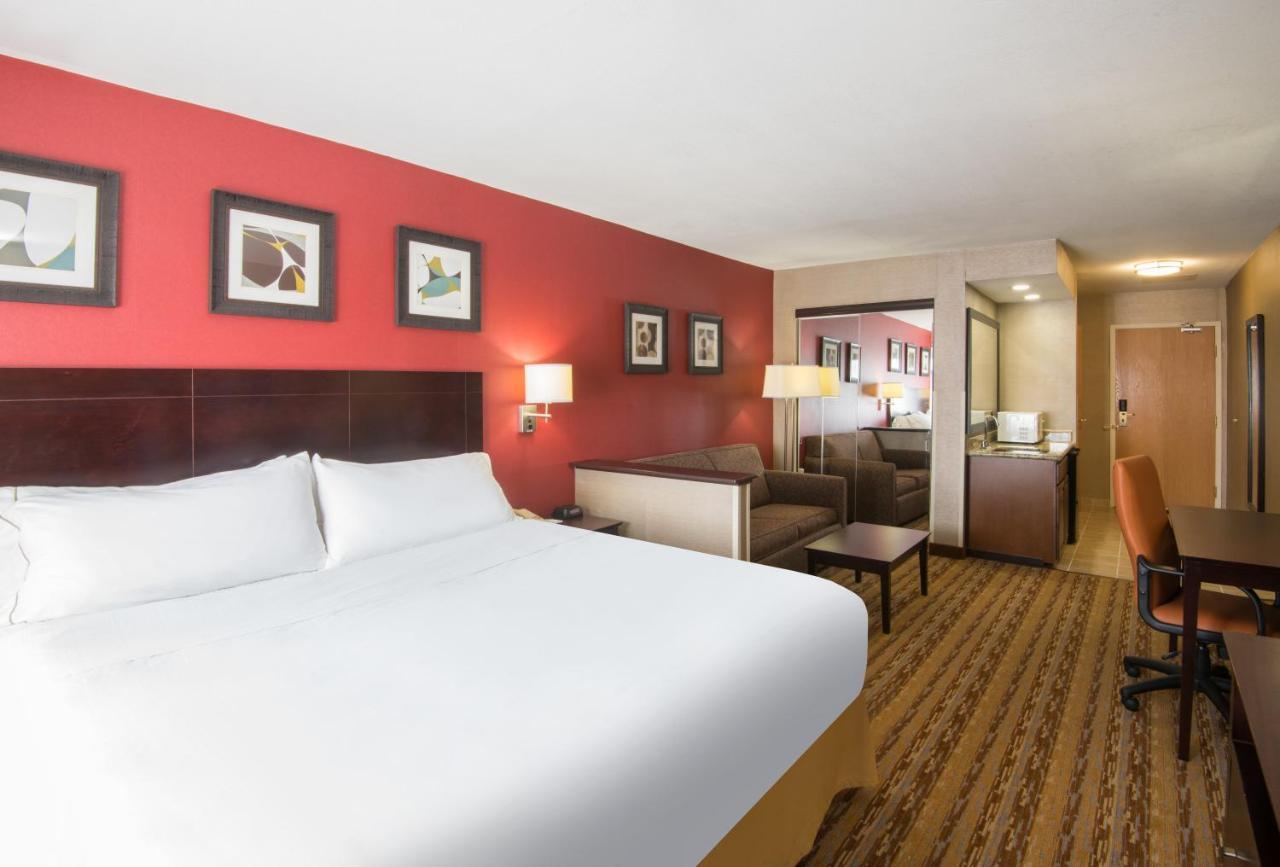 Holiday Inn Express Hotel & Suites Wauseon By Ihg Extérieur photo