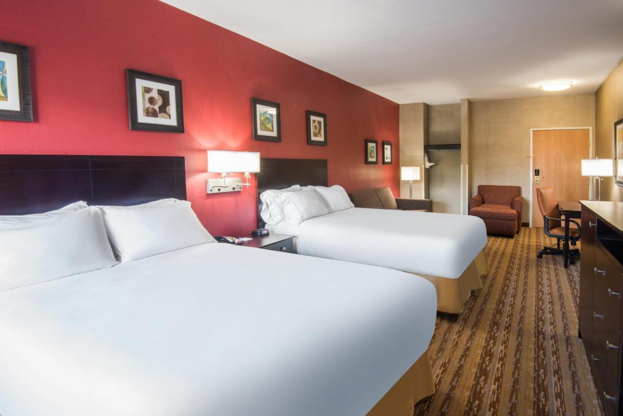Holiday Inn Express Hotel & Suites Wauseon By Ihg Extérieur photo